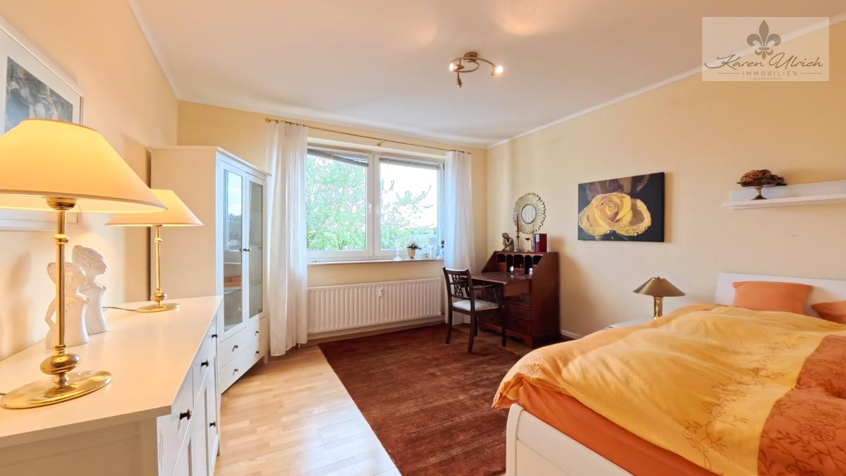 Schlafzimmer (1)
