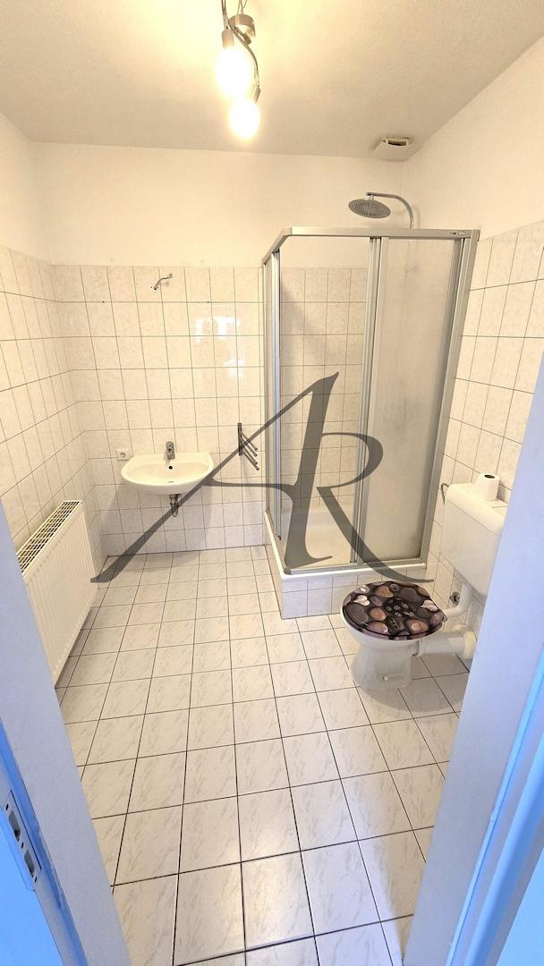 Bad mit Dusche