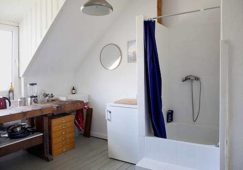 Küche / Dusche