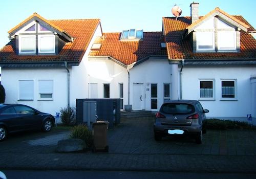 Straßenansicht