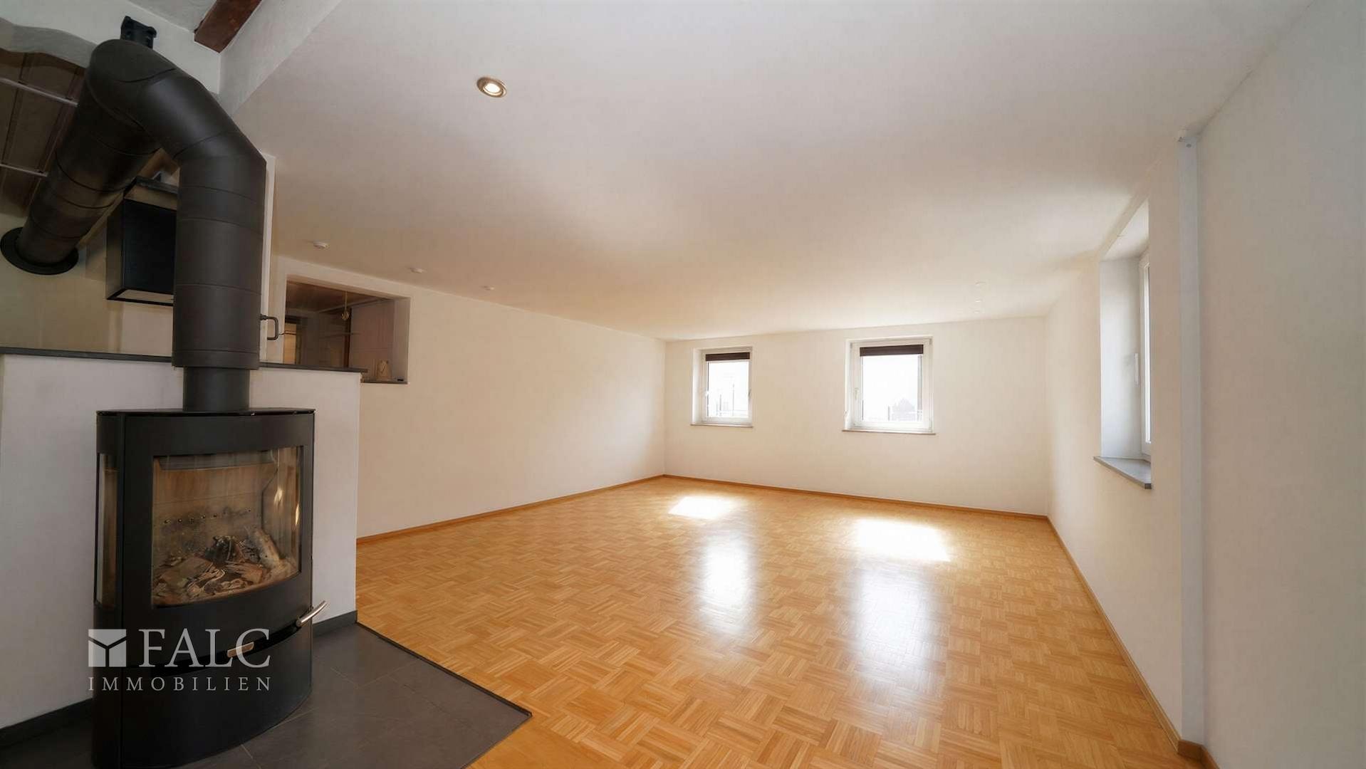 Platz für Ihre Wohnlandschaft (1.OG, leer)