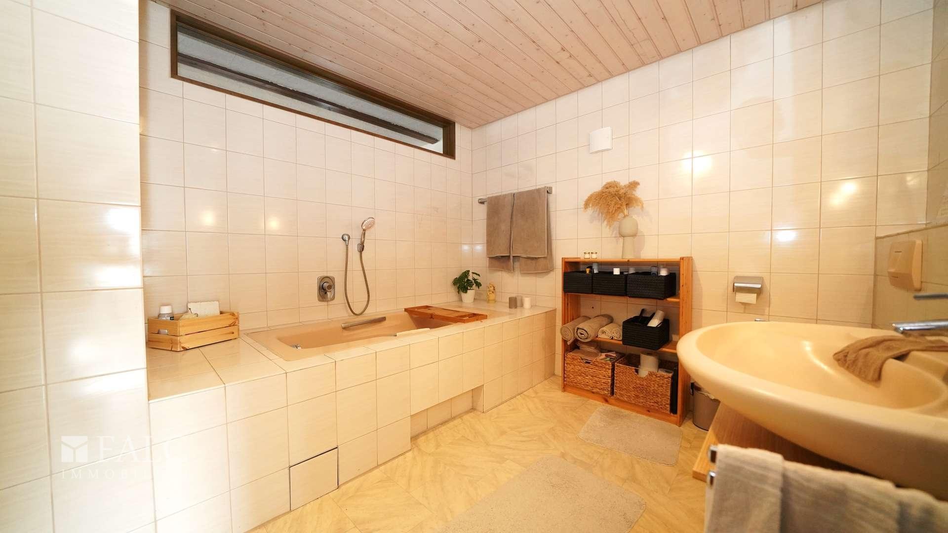 Wellnessoase im Eigenheim (2. OG, orig.)