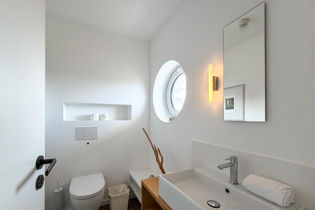 separates WC Mitteldeck