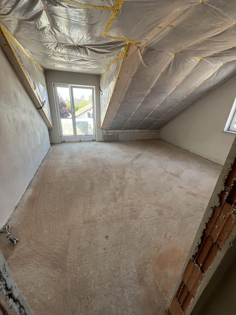 Schlafzimmer mit Balkonzugang