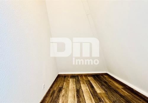Haupthaus links DG Maisonette Zimmer