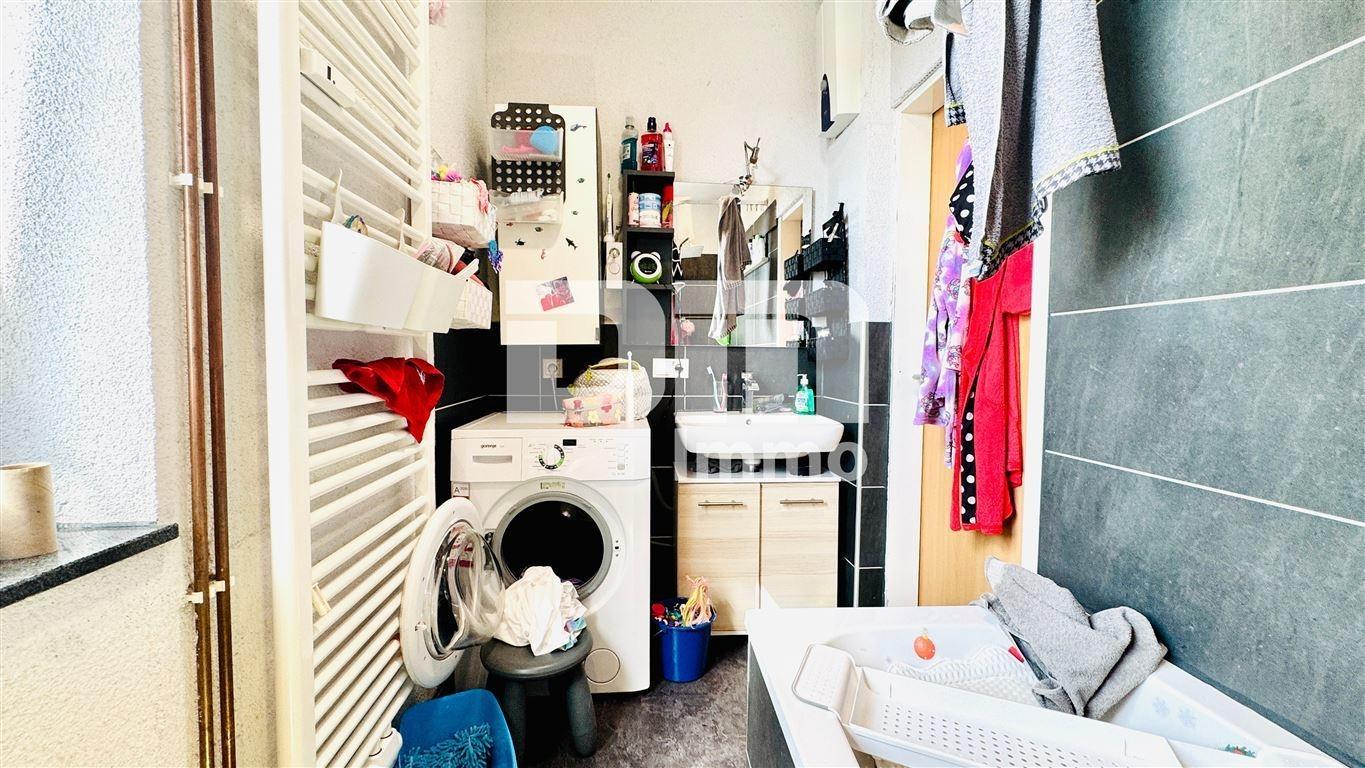 Haupthaus links OG Badezimmer / Wanne
