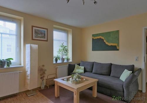 Blick zum Sofa