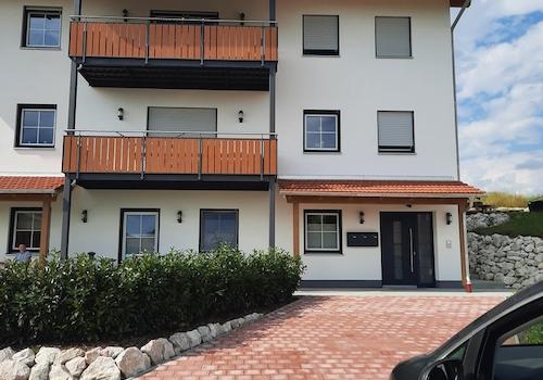 Gesamt Ansicht - obere Wohnung