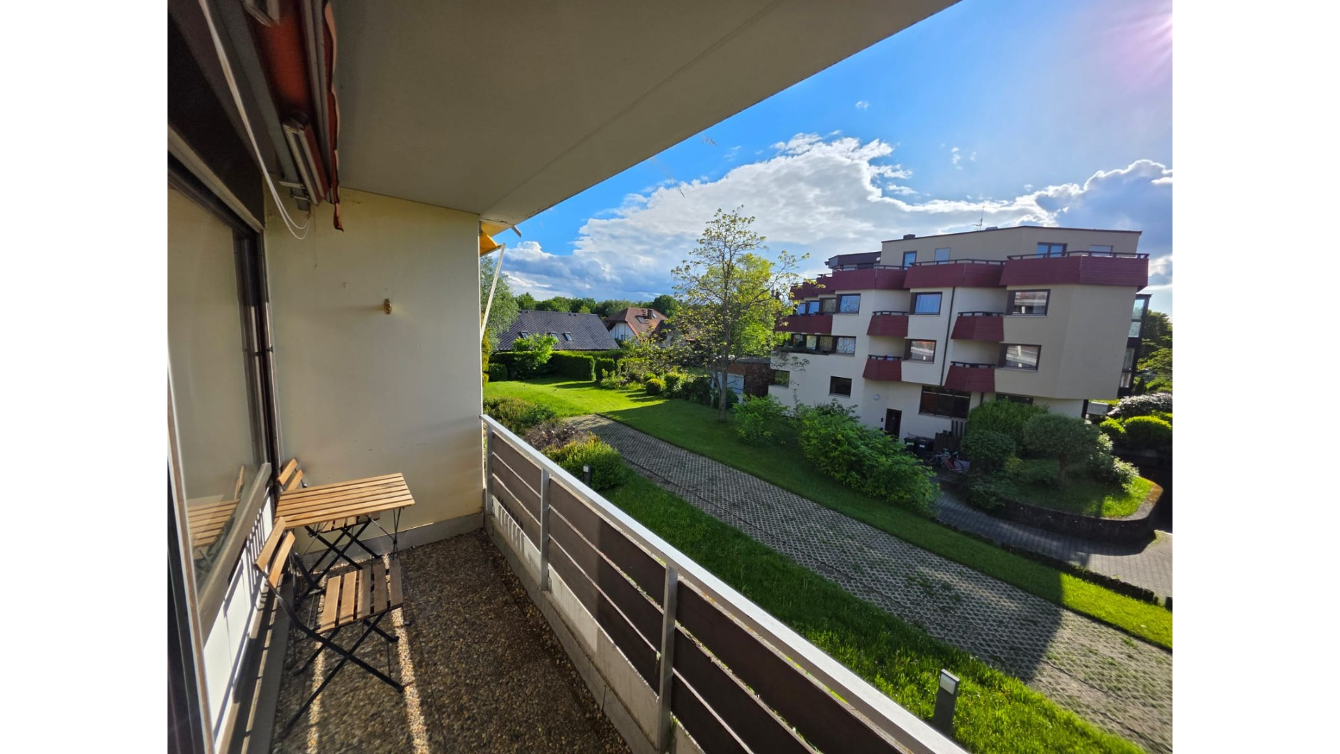 Zimmer rechts: Balkon