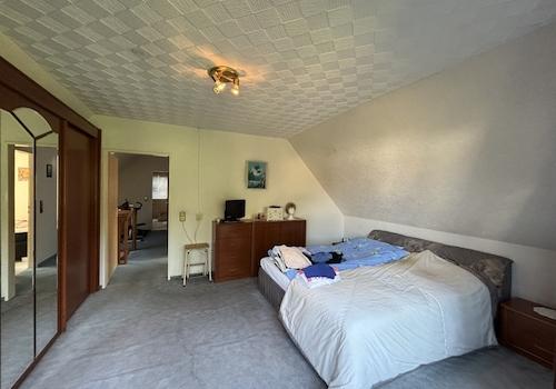 Schlafzimmer mit Loggia