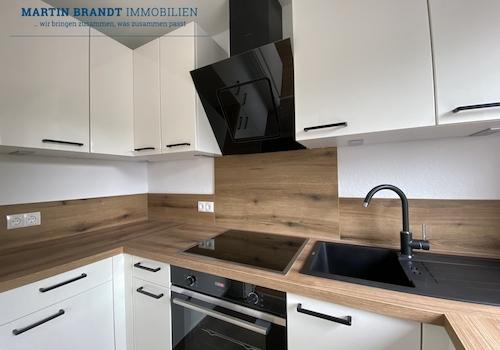 Küche mit neuer Einbauküche