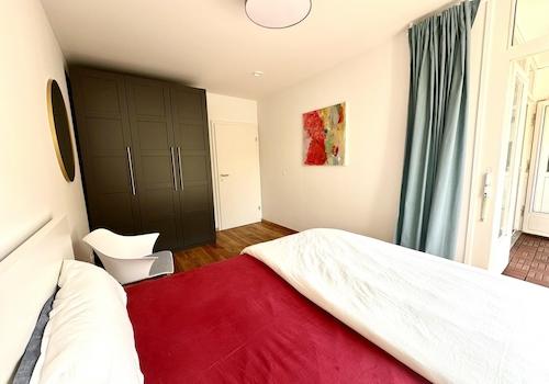 Schlafzimmer 2