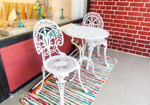 Süd-Loggia-Balkon, KI bearbeitet