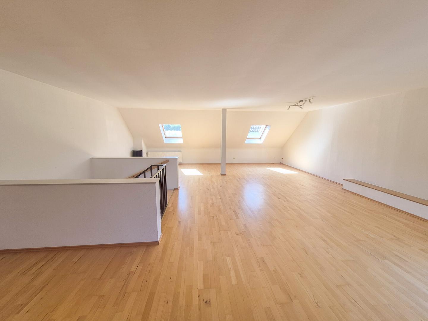 Studio (DG)