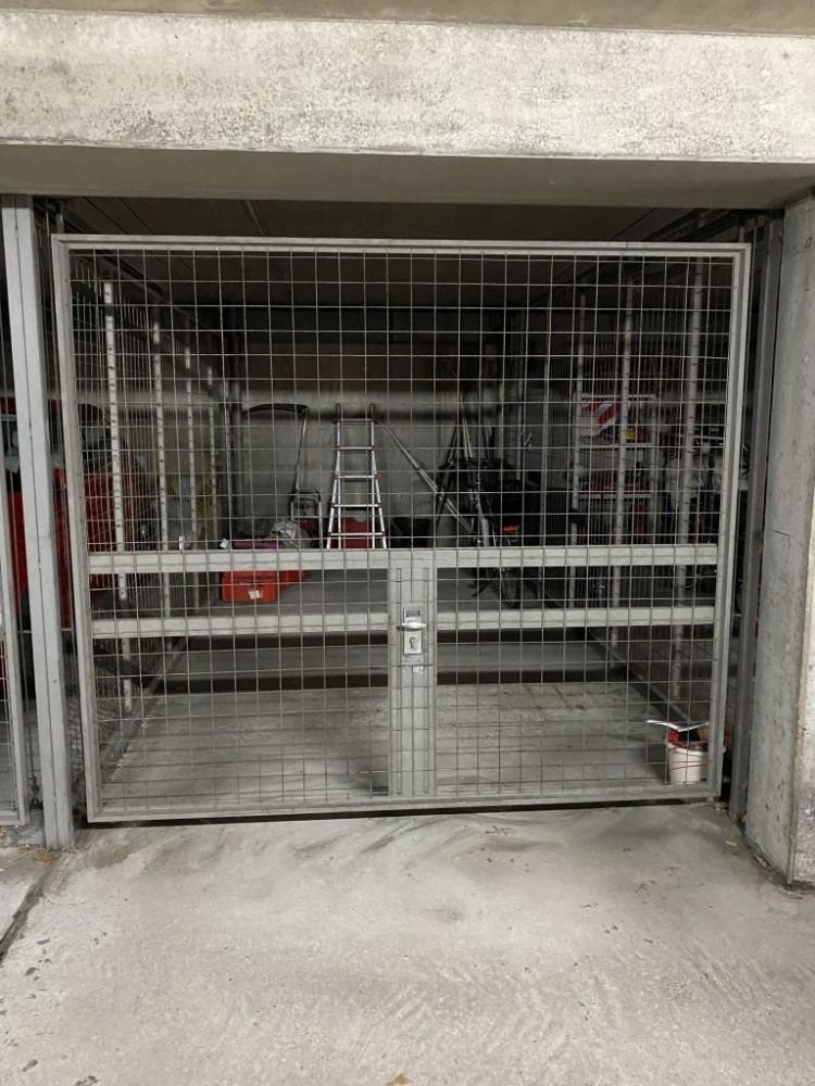 Tiefgaragenstellplatz