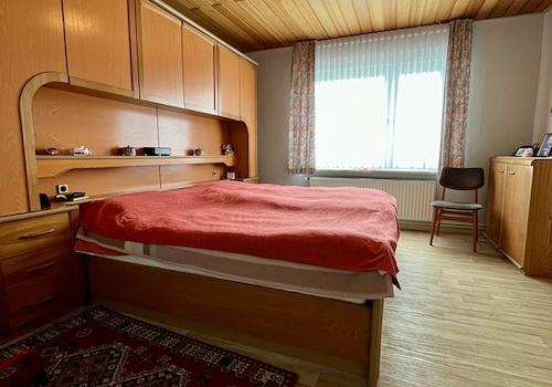 Schlafzimmer DG