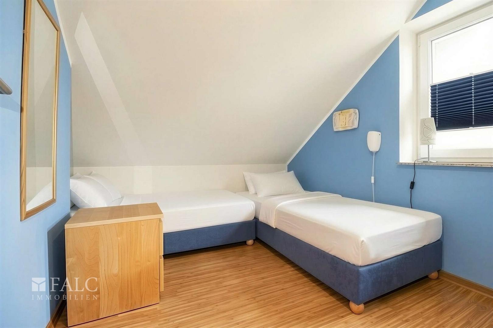 Schlafzimmer II im Dachgeschoss