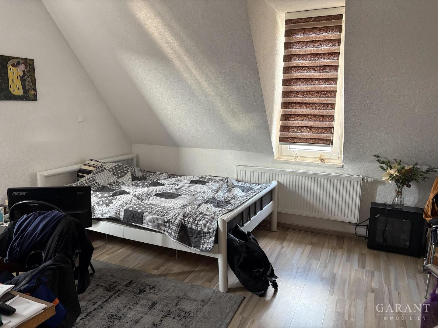 Schlafzimmer DG