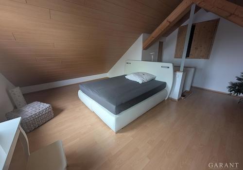 1. OG Schlafzimmer 2 B1