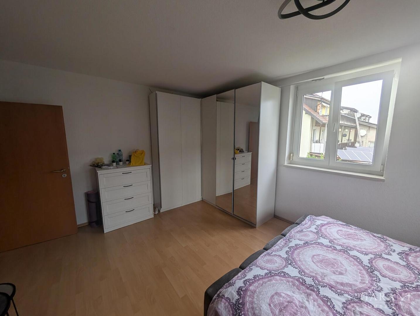 1. OG Schlafzimmer B2