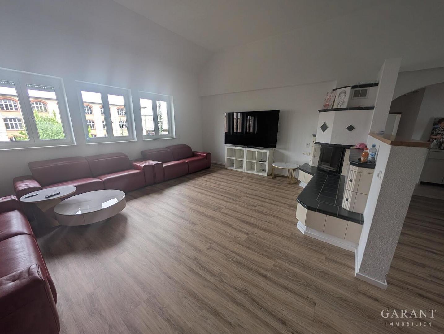 1. OG Wohnzimmer B1