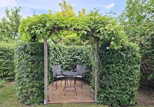 separater Sitzplatz im Garten