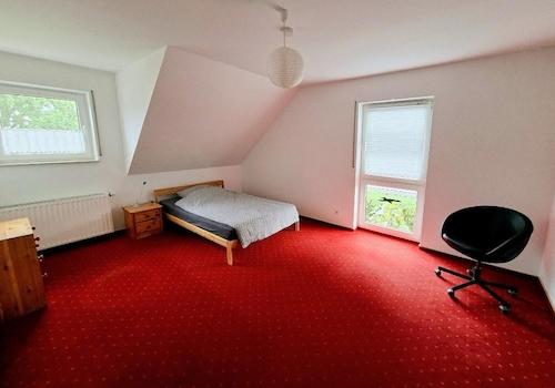 Zimmer 2 im OG