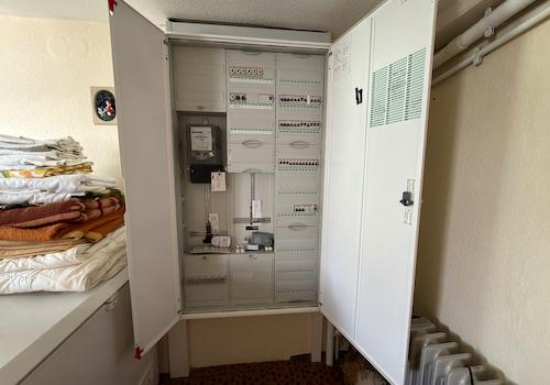 Elt-Schrank