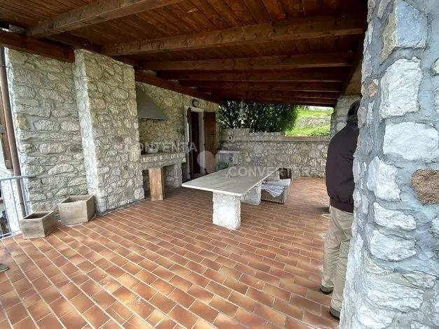 1-überdachte Terrasse