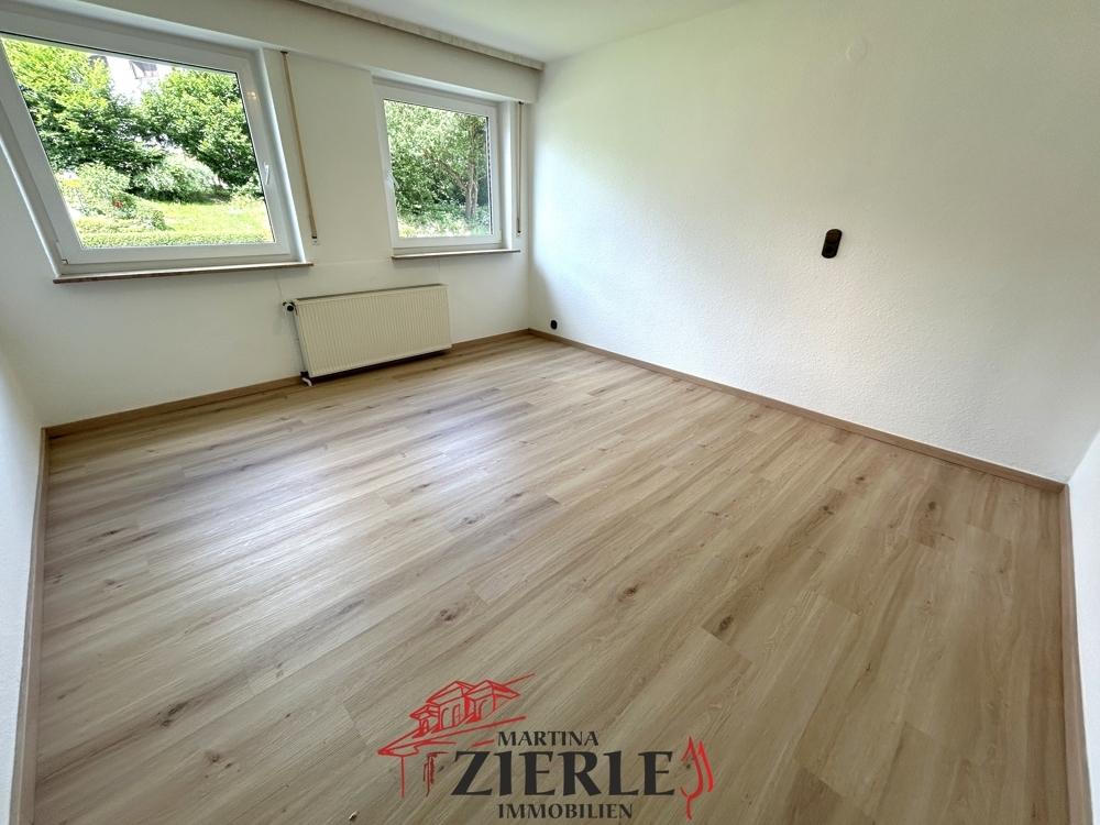 12_Wohnzimmer UG