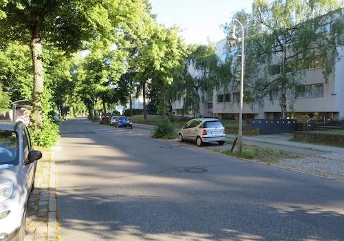 Hausansicht von der Str.