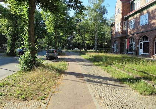 Straßenansicht