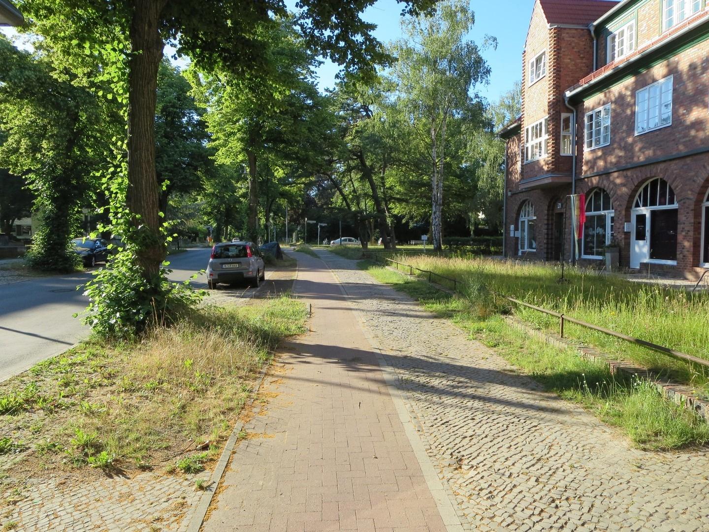 Straßenansicht