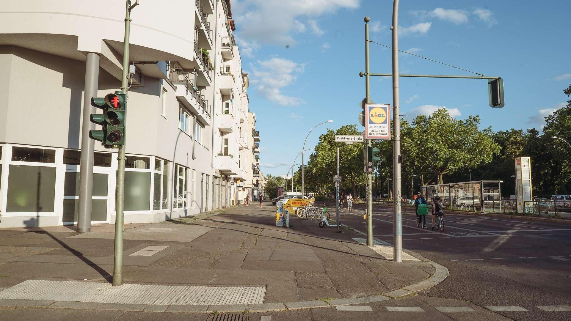 Front Ansicht