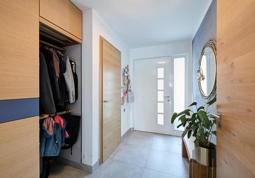 Eingangsbereich mit Garderobe