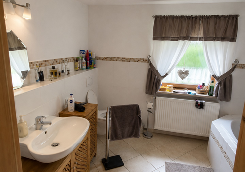 Badezimmer Haupthaus