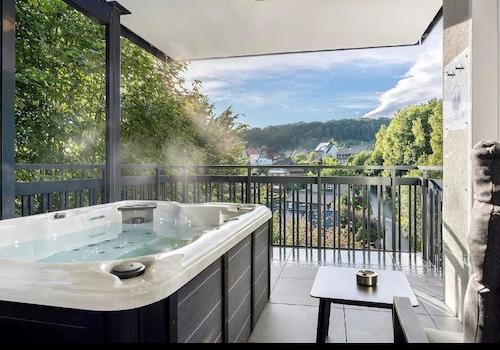 Terrasse mit Whirlpool