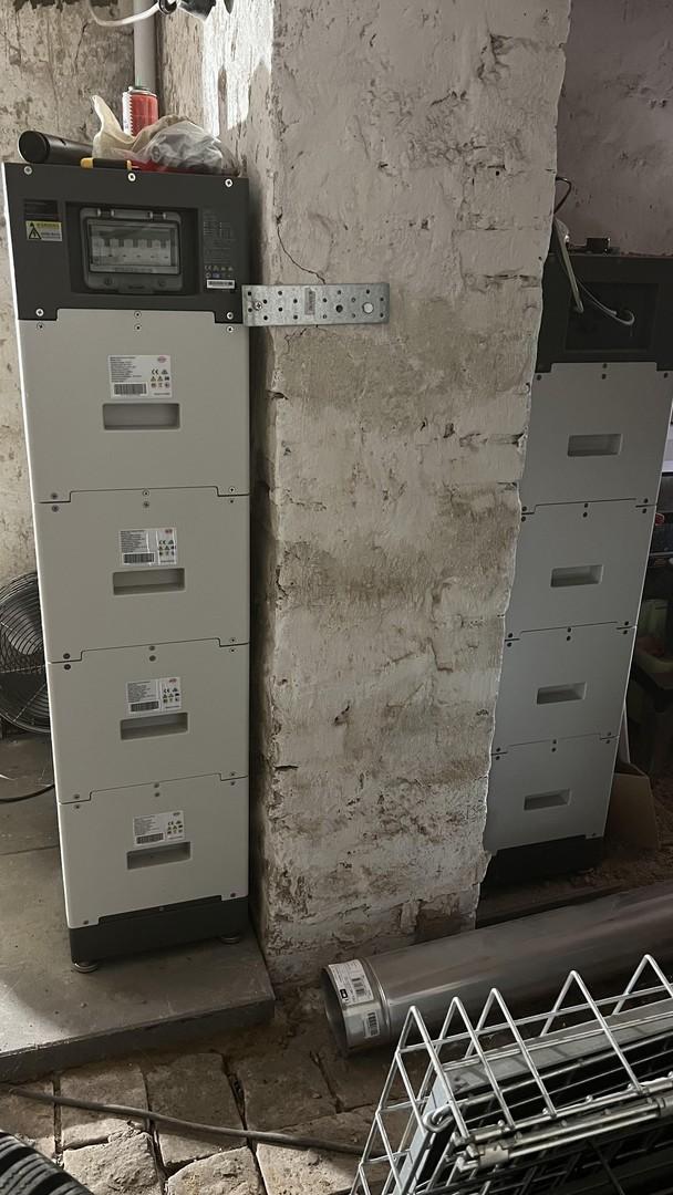 2 x BYD HVS 10.8 Türme