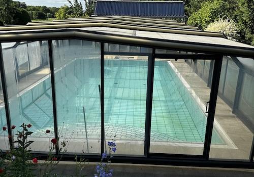 Poolanlage Innenansicht