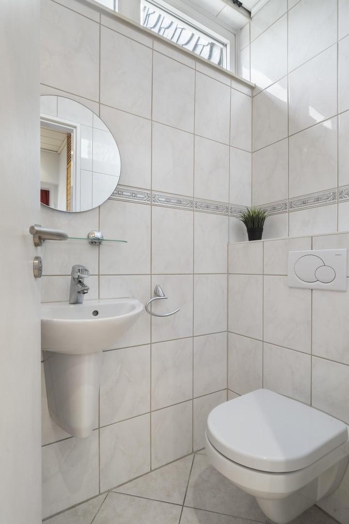 separates Gäste-WC