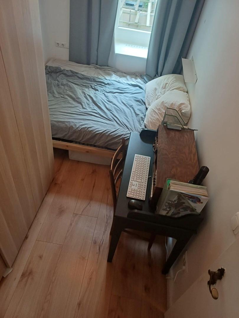 Schlafzimmer 1