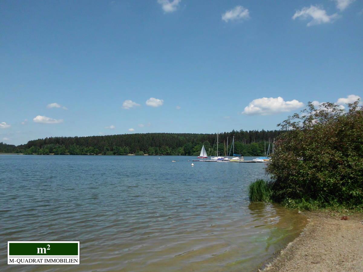 Brucher   See