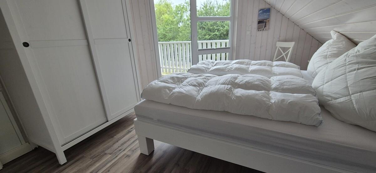 OG Schlafzimmer 1