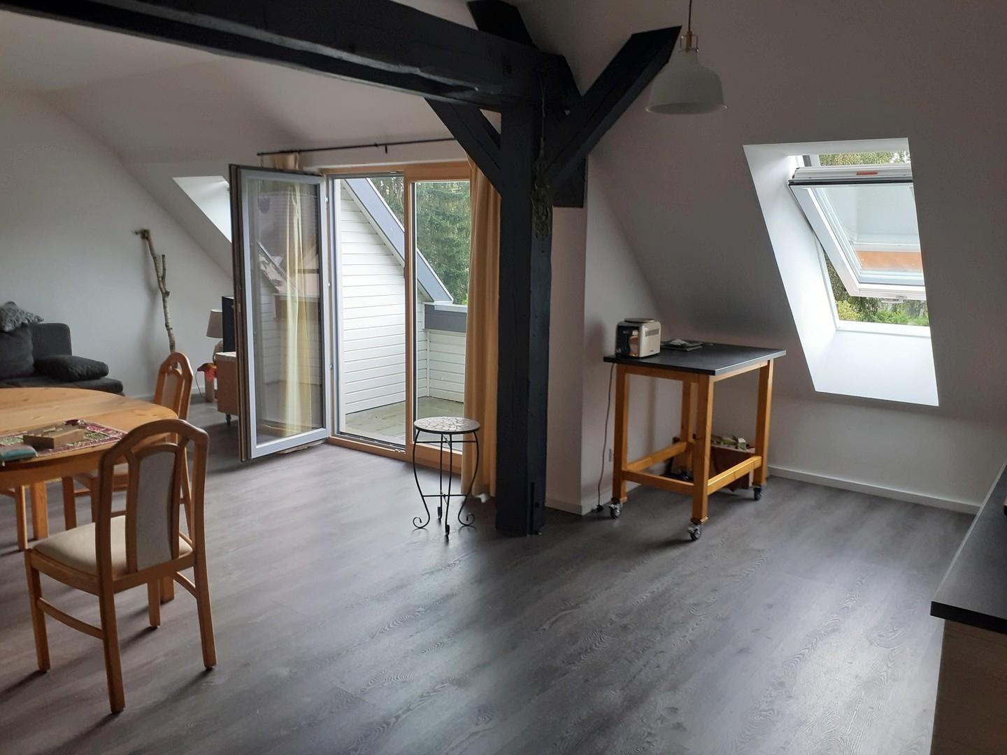 Blick zum Balkon