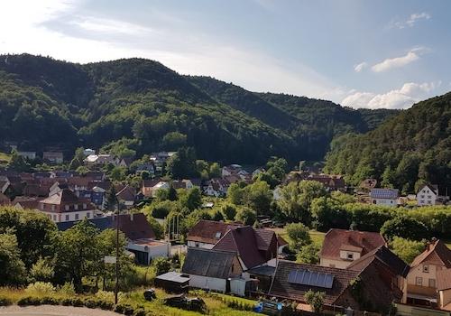 Blick strassenseitig