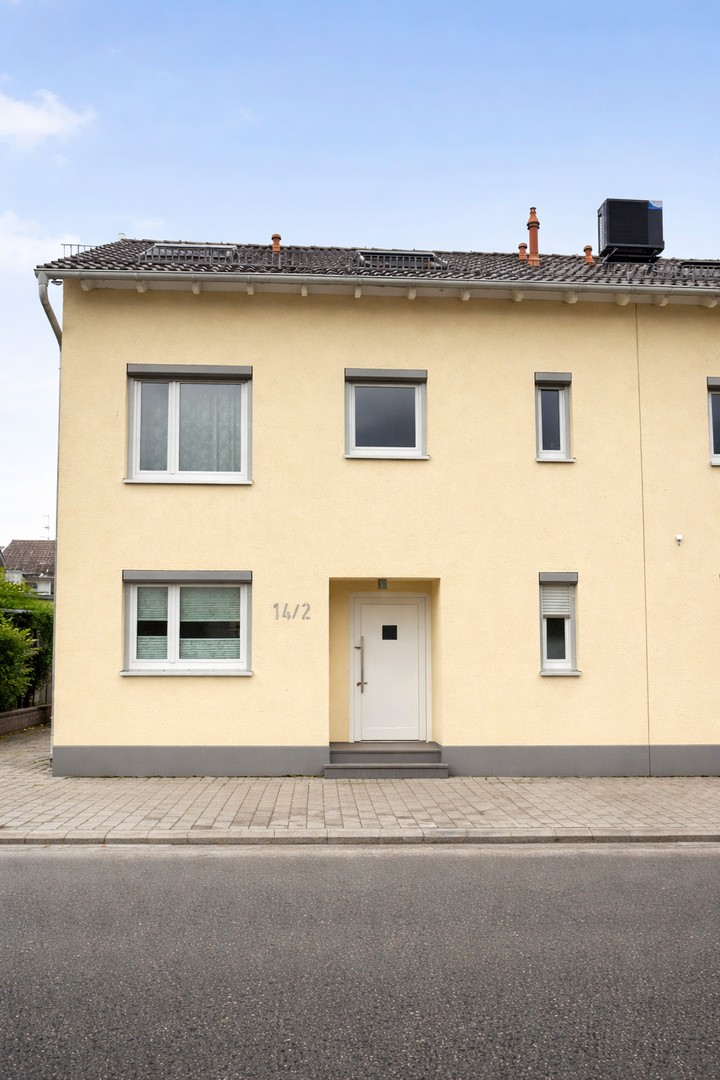 Frontansicht | Straße