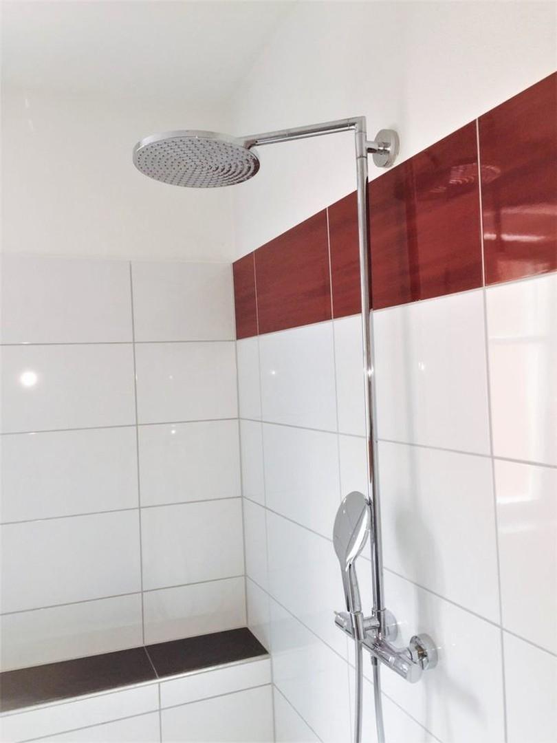 Bad 5 Regenschauerdusche