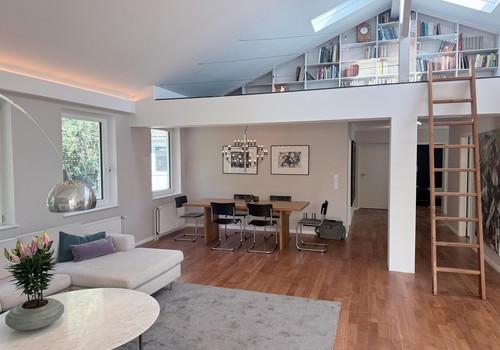 Wohn-Esszimmer und Galerie