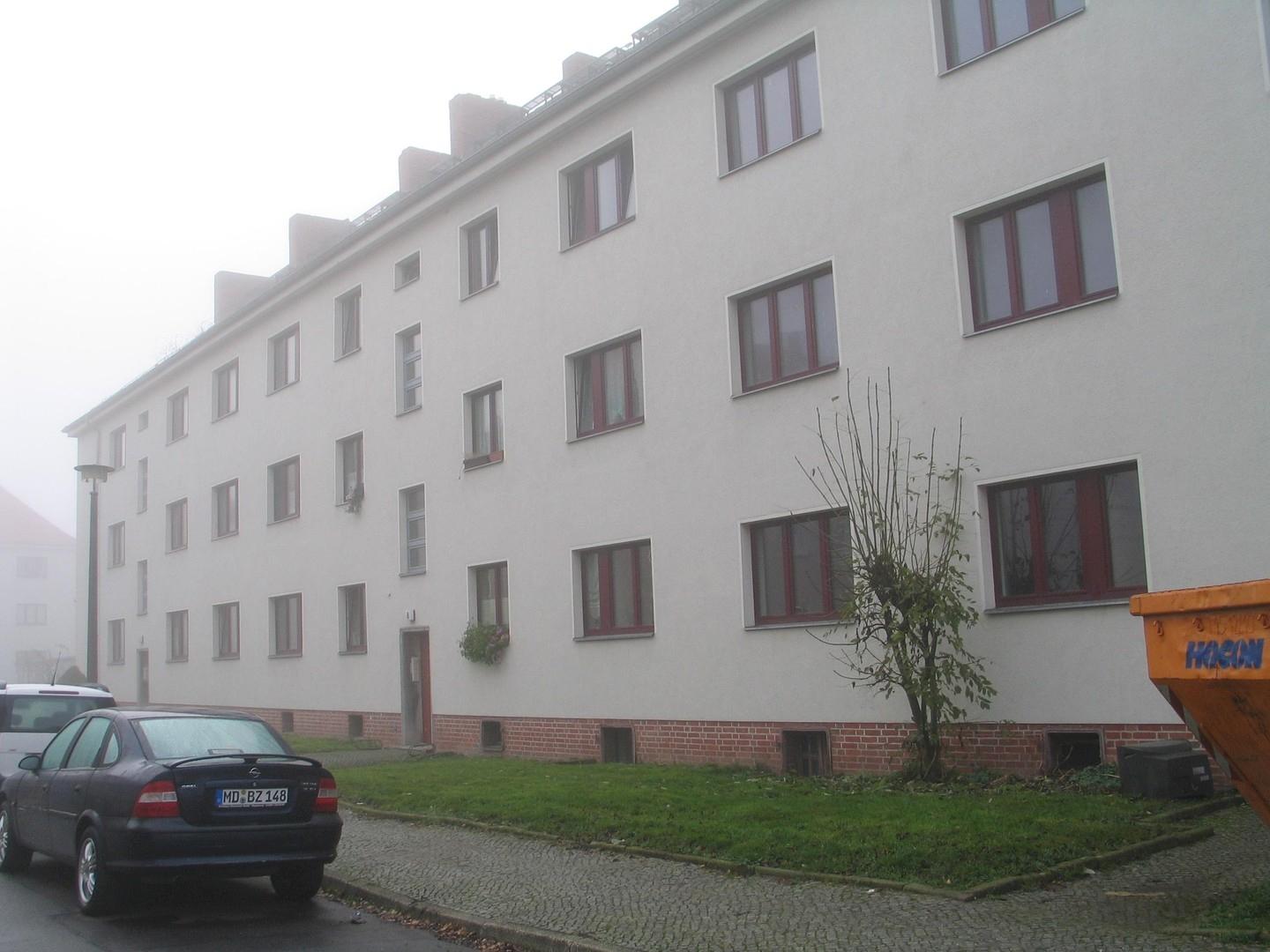 Front, Straße