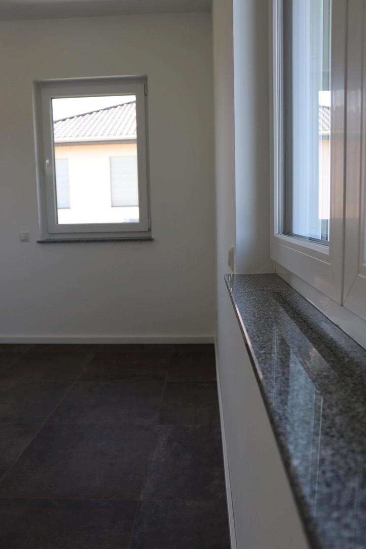 hochwertige Granitfensterbänke